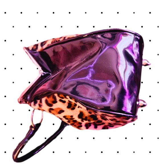 Luxe De Ville fuzzy feel handbag/purse - Picture 5 of 6